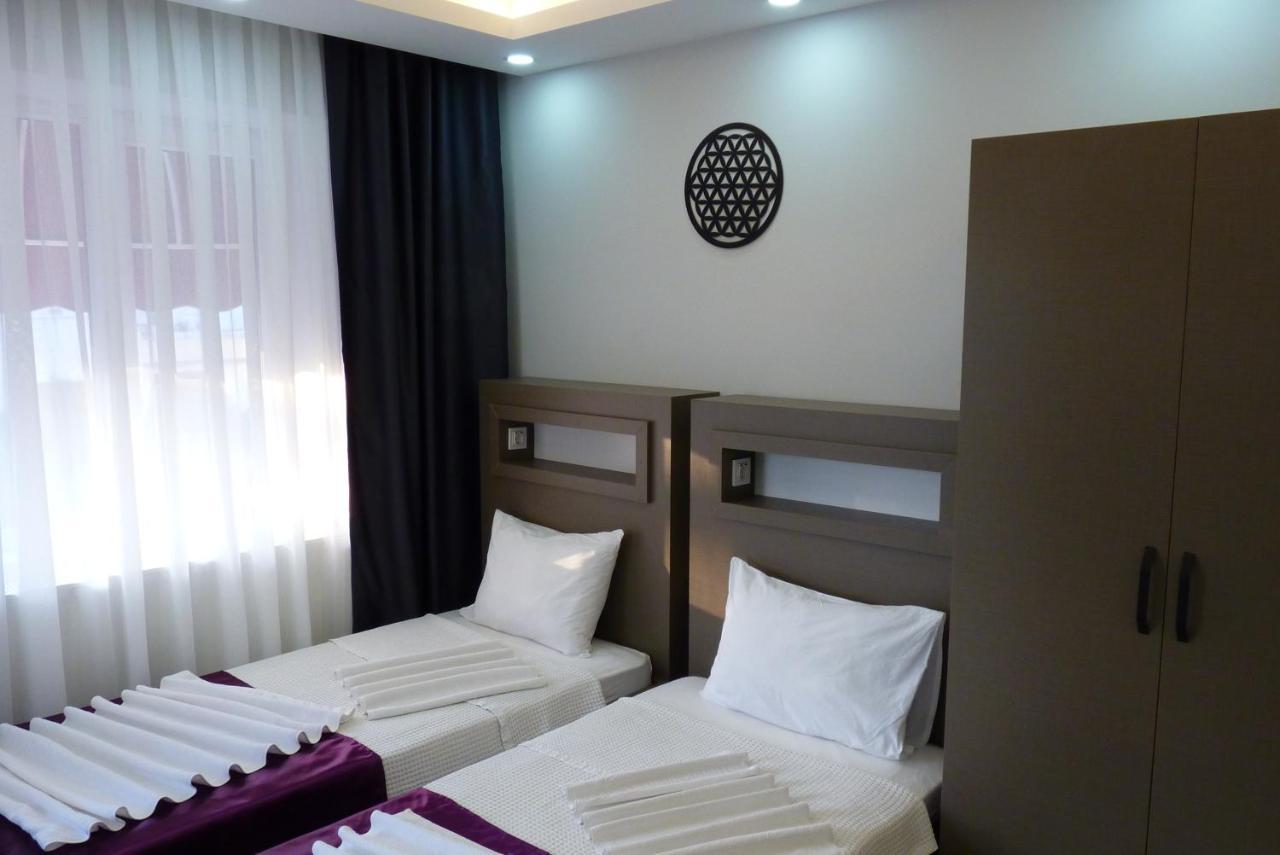 Konyaalti Hotel Анталия Екстериор снимка