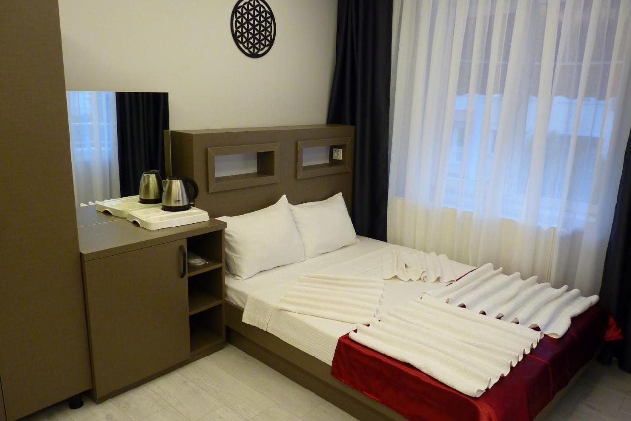 Konyaalti Hotel Анталия Екстериор снимка