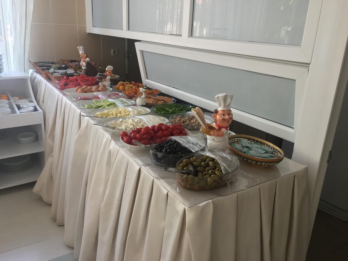 Konyaalti Hotel Анталия Екстериор снимка